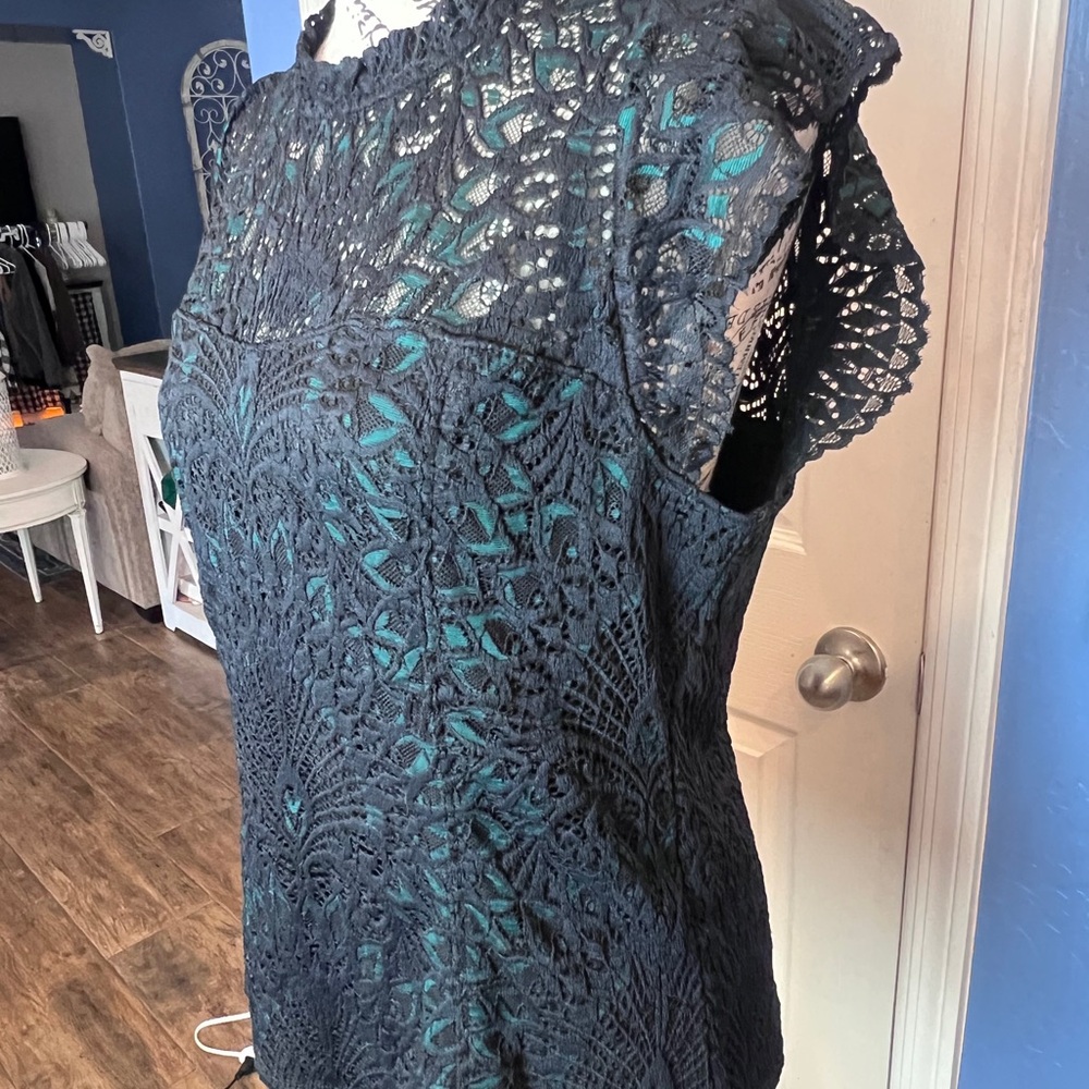 WHBM Black Green High Neck lace shell blouse NWT romantic gothic dark academia - Picture 5 of 14